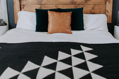 Nevado Blanket - Natural / Black | Kitchen + Metal