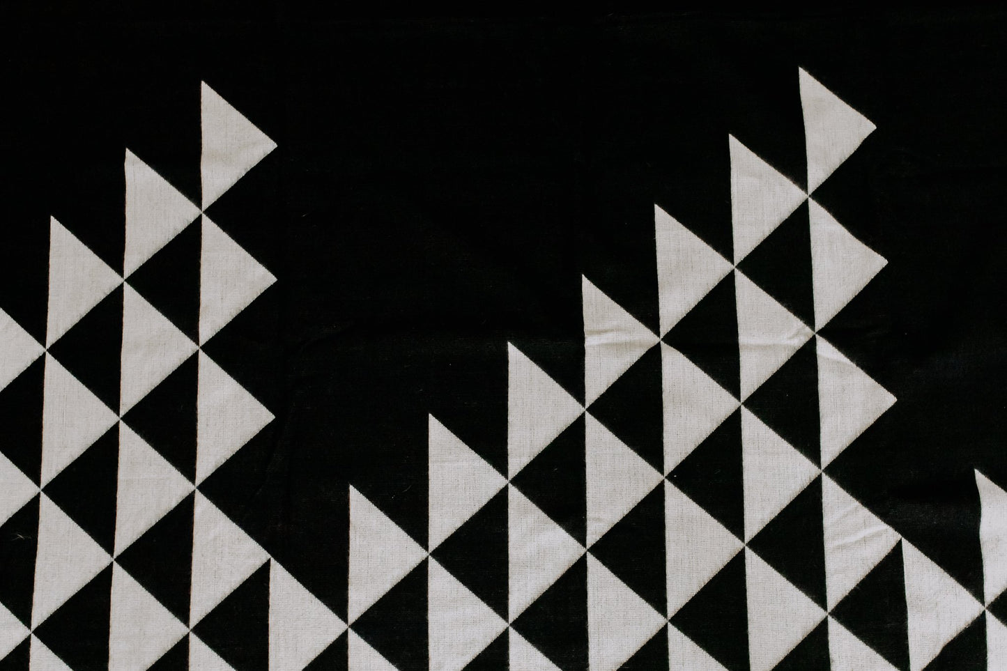 Nevado Blanket - Natural / Black | Kitchen + Metal