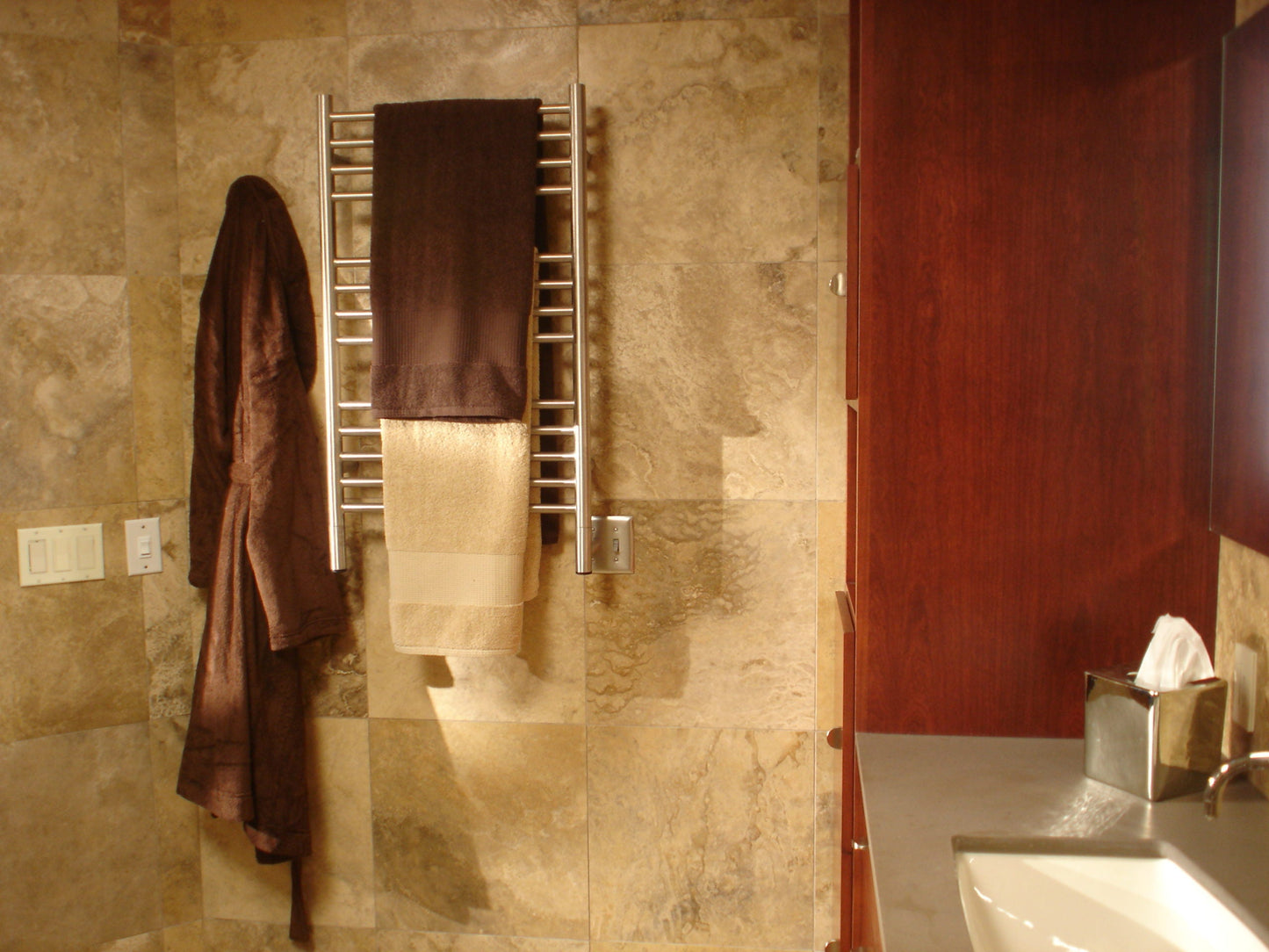 Jeeves Model C Straight 13 Bar Hardwired Towel Warmer