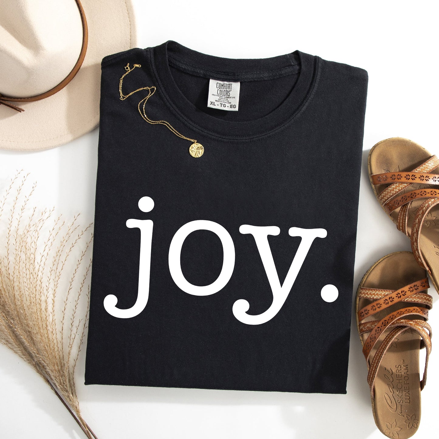 Joy, Classic Minimalist, Christmas, Winter, Snow, Santa, Xmas Tshirt Comfort Colors T-Shirt
