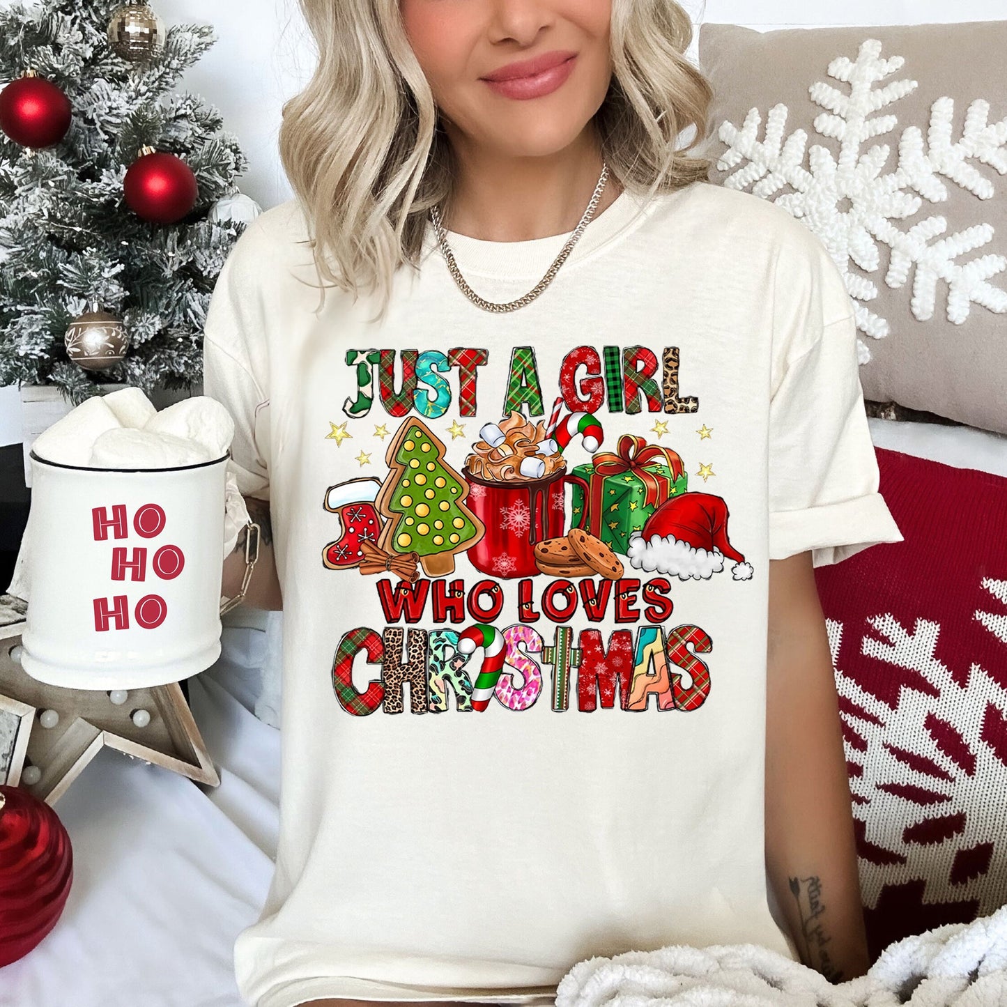 Just A Girl Who Loves Christmas, Santa, Hot Chocolate, Coffee, Comfort Colors, Tshirt