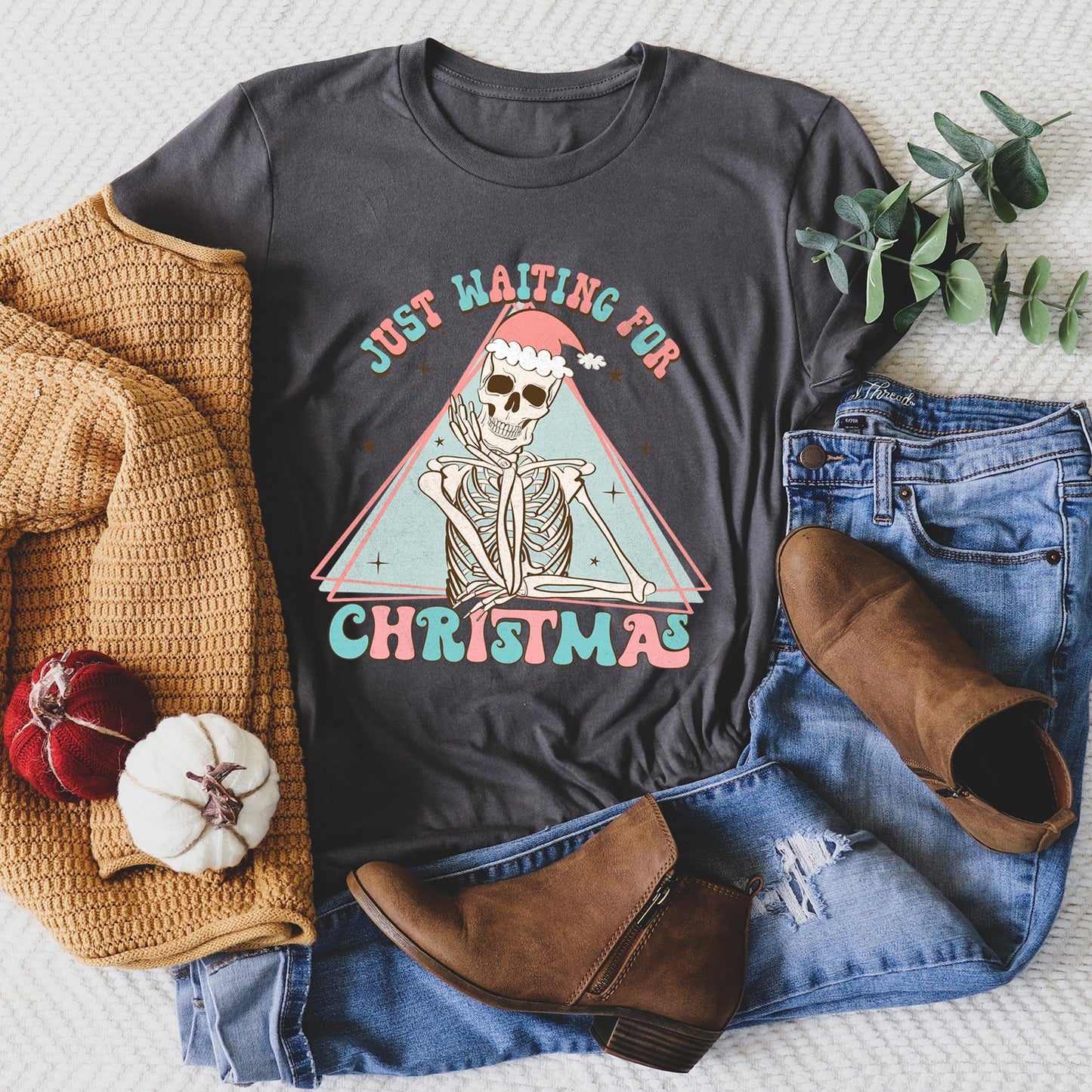 Just Waiting For Christmas, Skeleton, Retro, Classic Super Soft Tshirt