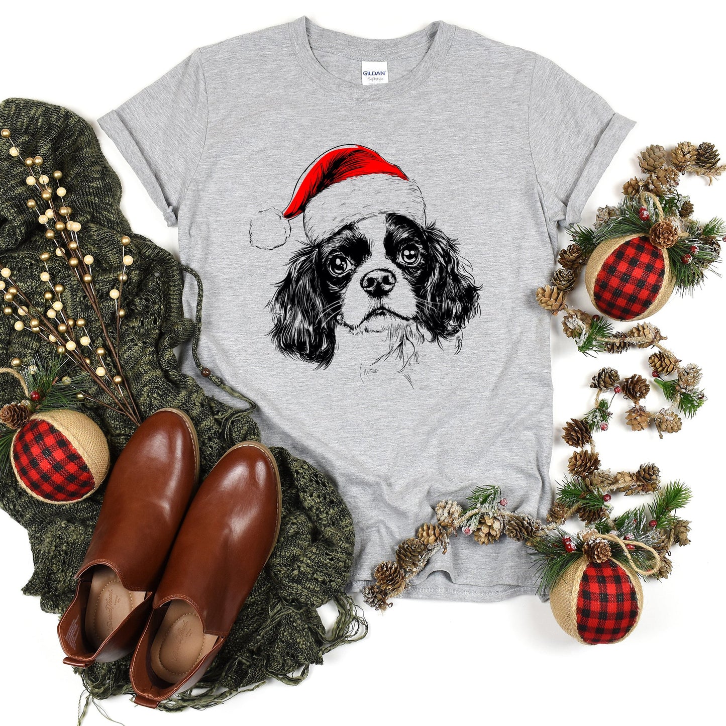 Cavalier King Charles, Santa, Dog, Christmas, Dog Lover, Pet T-Shirt Comfort Colors T-Shirt