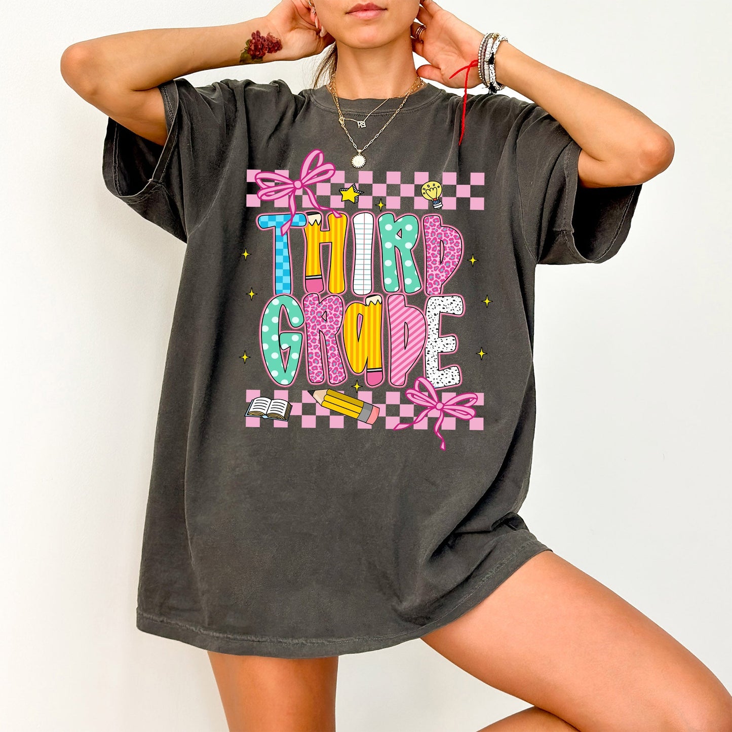 Third Grade, Teacher, Back to School, Checkered, Bow, First Day of School, Cute, Teacher Appreciation, Coquette, Comfort Colors T-Shirt