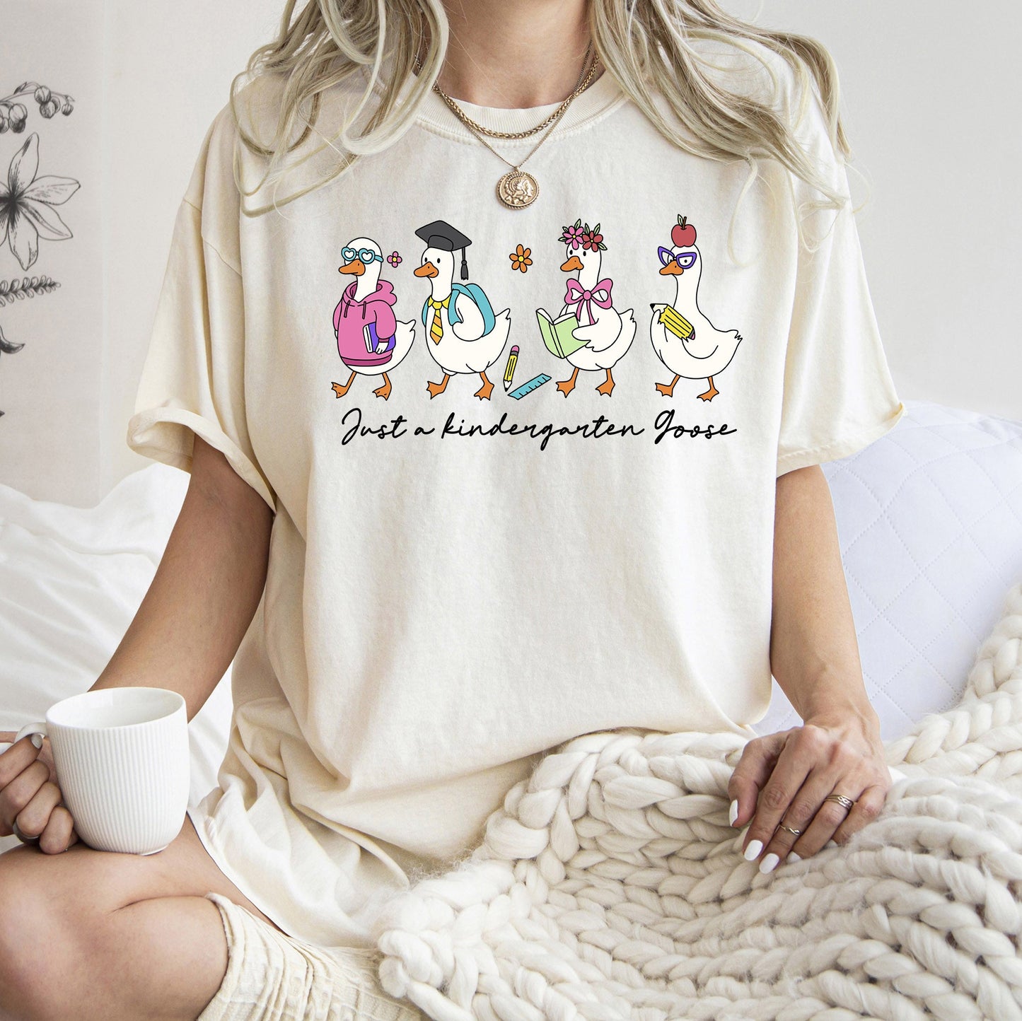 Just A Fourth Grade Goose, Teacher, Back to School, Funny, Bow, First Day of School, Cute, Teacher Appreciation, Coquette, Comfort Colors T-Shirt
