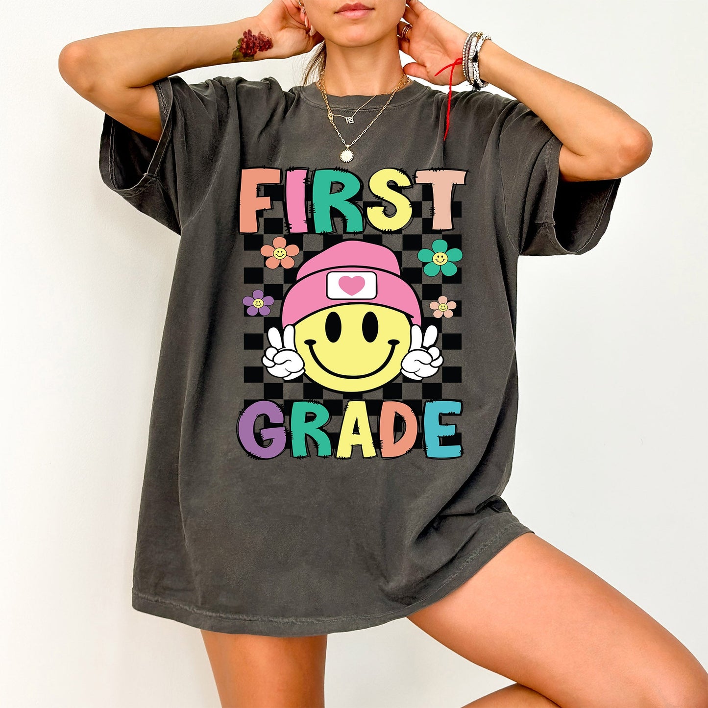 First Grade, Smiley Face, Teacher, Back to School, First Day of School, Cute, Teacher Appreciation, Coquette, Comfort Colors T-Shirt