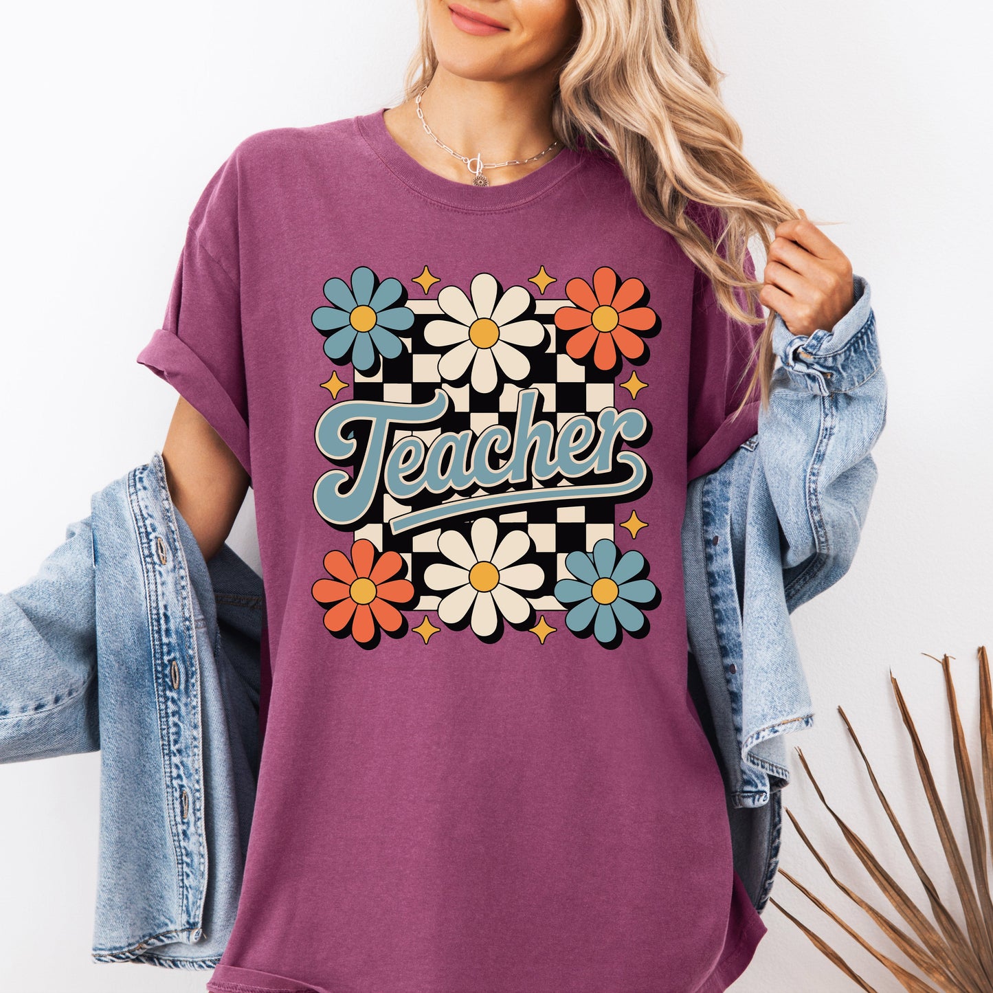 Teacher, Retro Floral, Checkered, First Day of School, Cute, Teacher Appreciation, Coquette, Comfort Colors T-Shirt