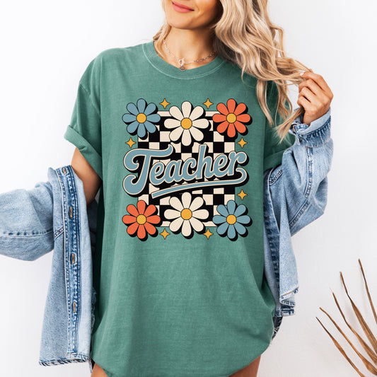 Teacher, Retro Floral, Checkered, First Day of School, Cute, Teacher Appreciation, Coquette, Comfort Colors T-Shirt