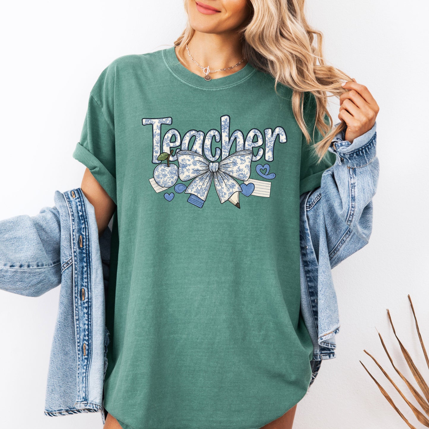 Teacher, Chinoiserie, Bow, Floral, First Day of School, Cute, Teacher Appreciation, Coquette, Comfort Colors T-Shirt