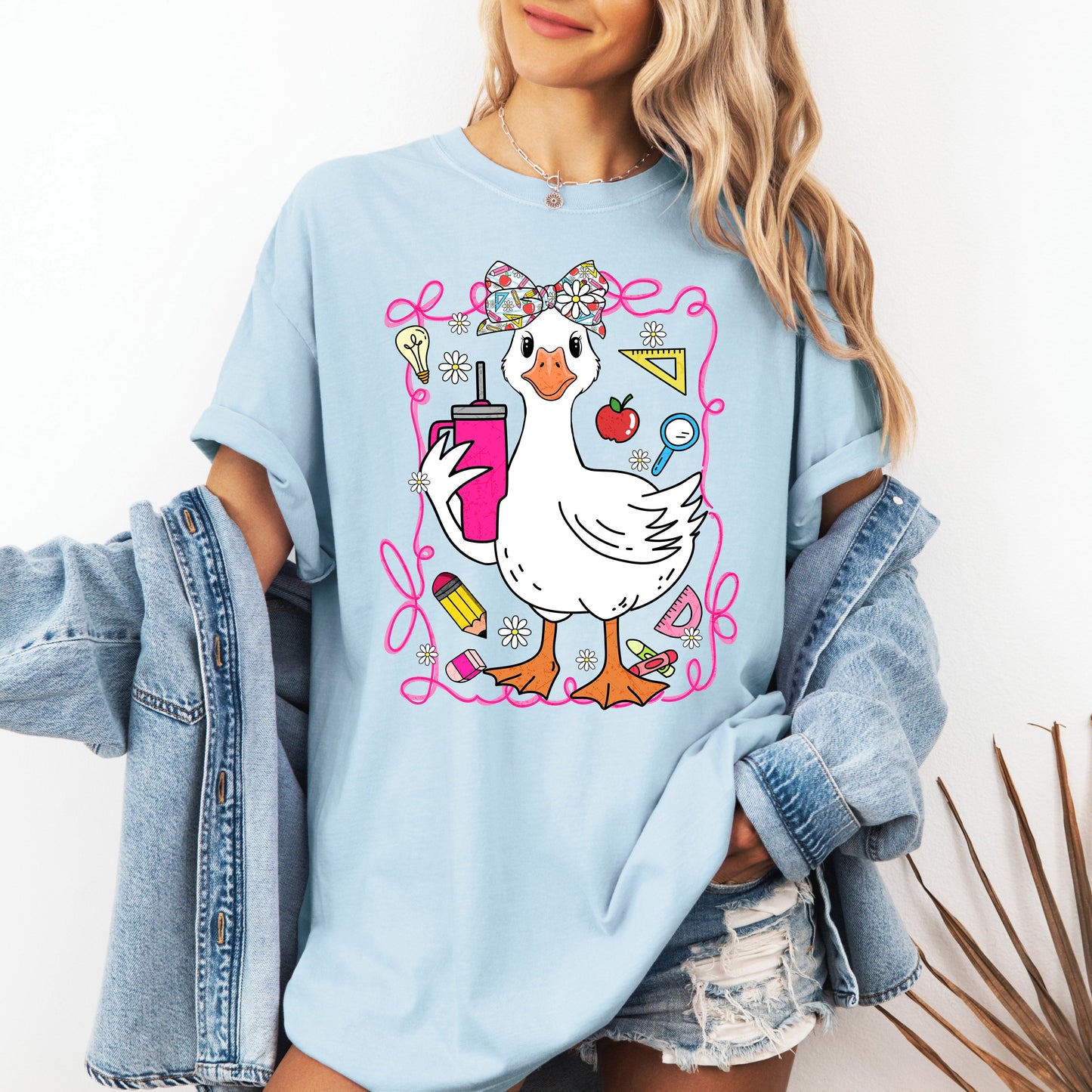 Teacher Goose, Funny, Coffee, First Day of School, Cute, Teacher Appreciation, Coquette, Comfort Colors T-Shirt