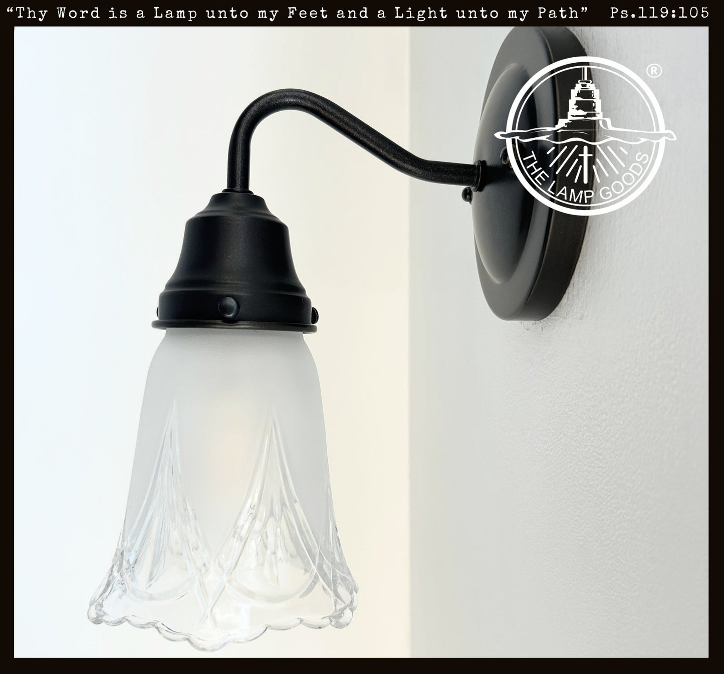 Victorian Scalloped Frost and Clear Wall Sconce