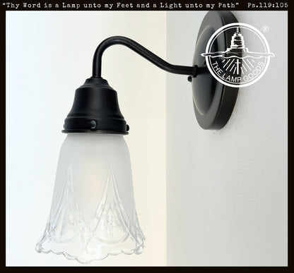 Victorian Scalloped Frost and Clear Wall Sconce