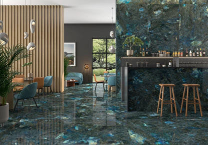 Museum Lux Labradorite