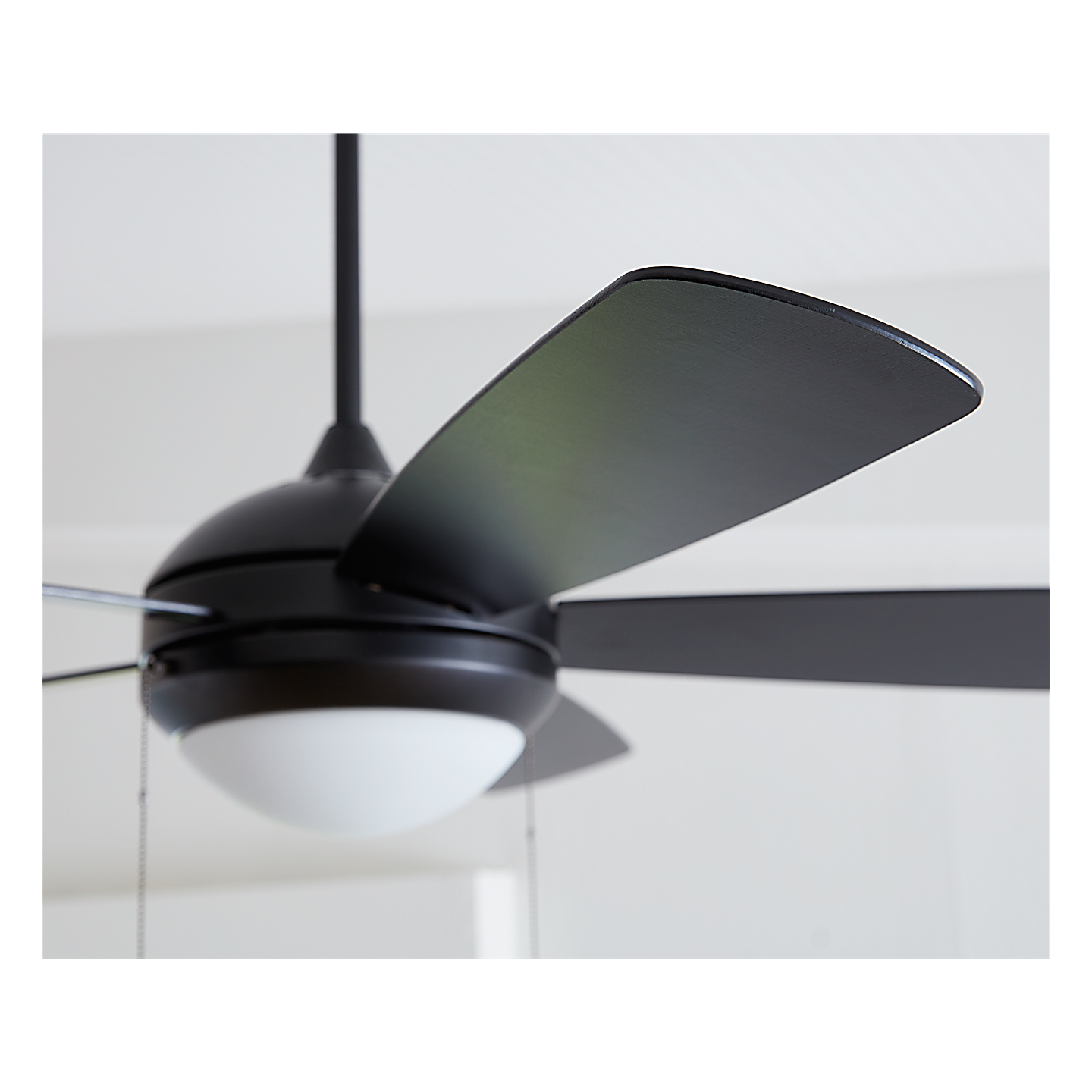 Discus Classic 52" LED Ceiling Fan