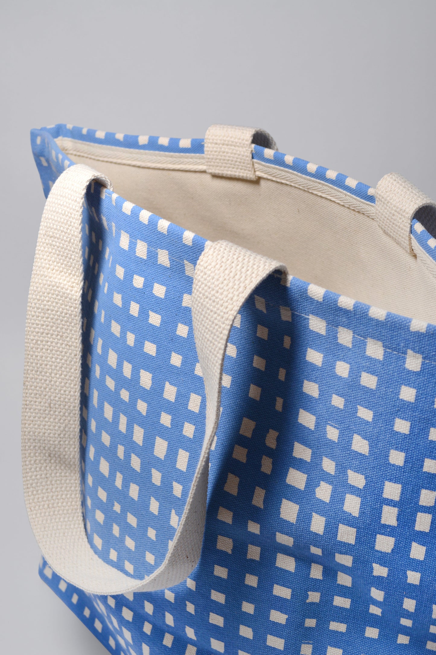 Micro Grid Wide Tote