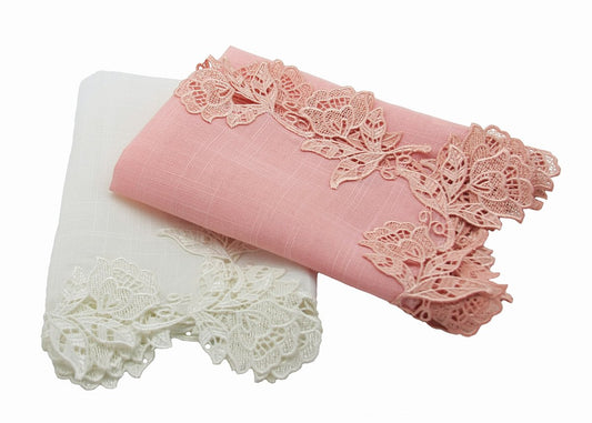 ML16149 English Rose Lace Trim Napkins, 20"x20", Set of 4 | Gift Shop & Gift Wrapping | Kitchen + Metal