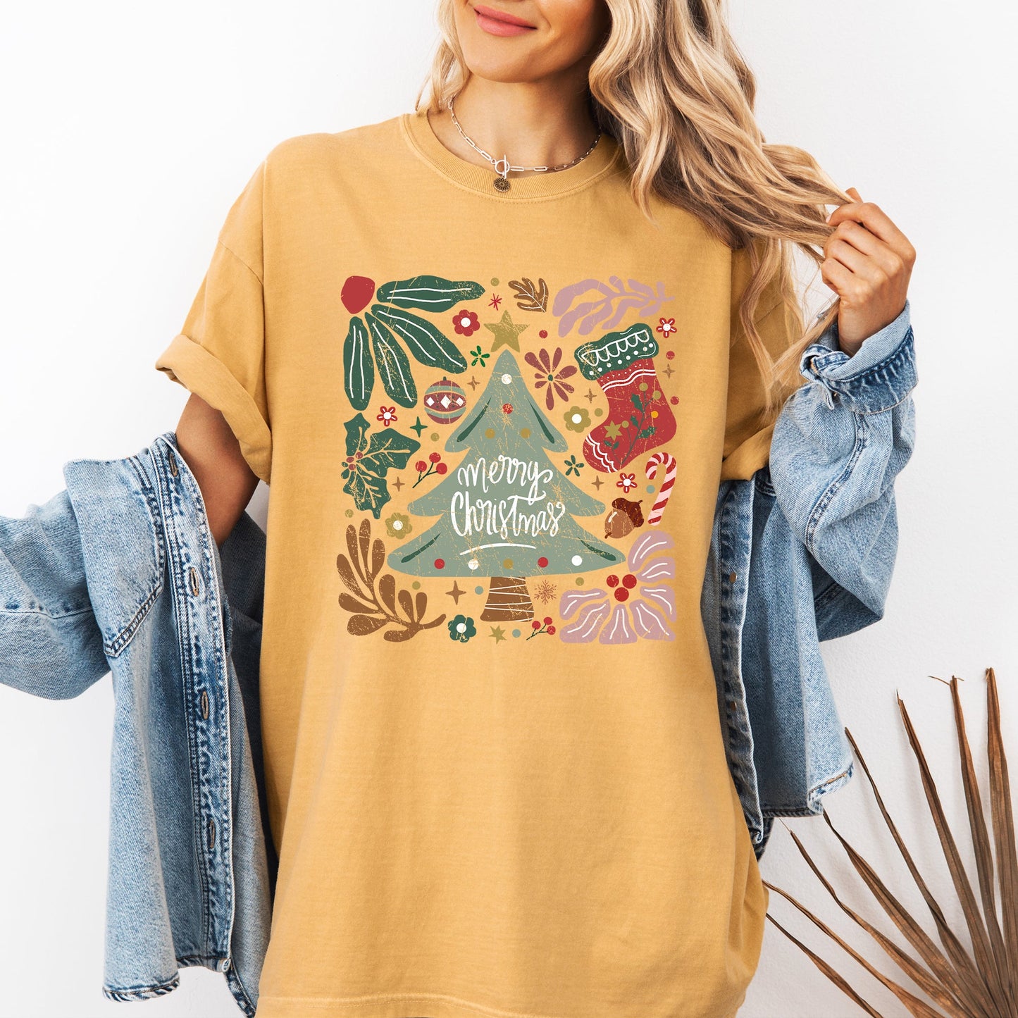 Merry Christmas, Green Floral, Flowers, Xmas Tshirt Comfort Colors T-Shirt