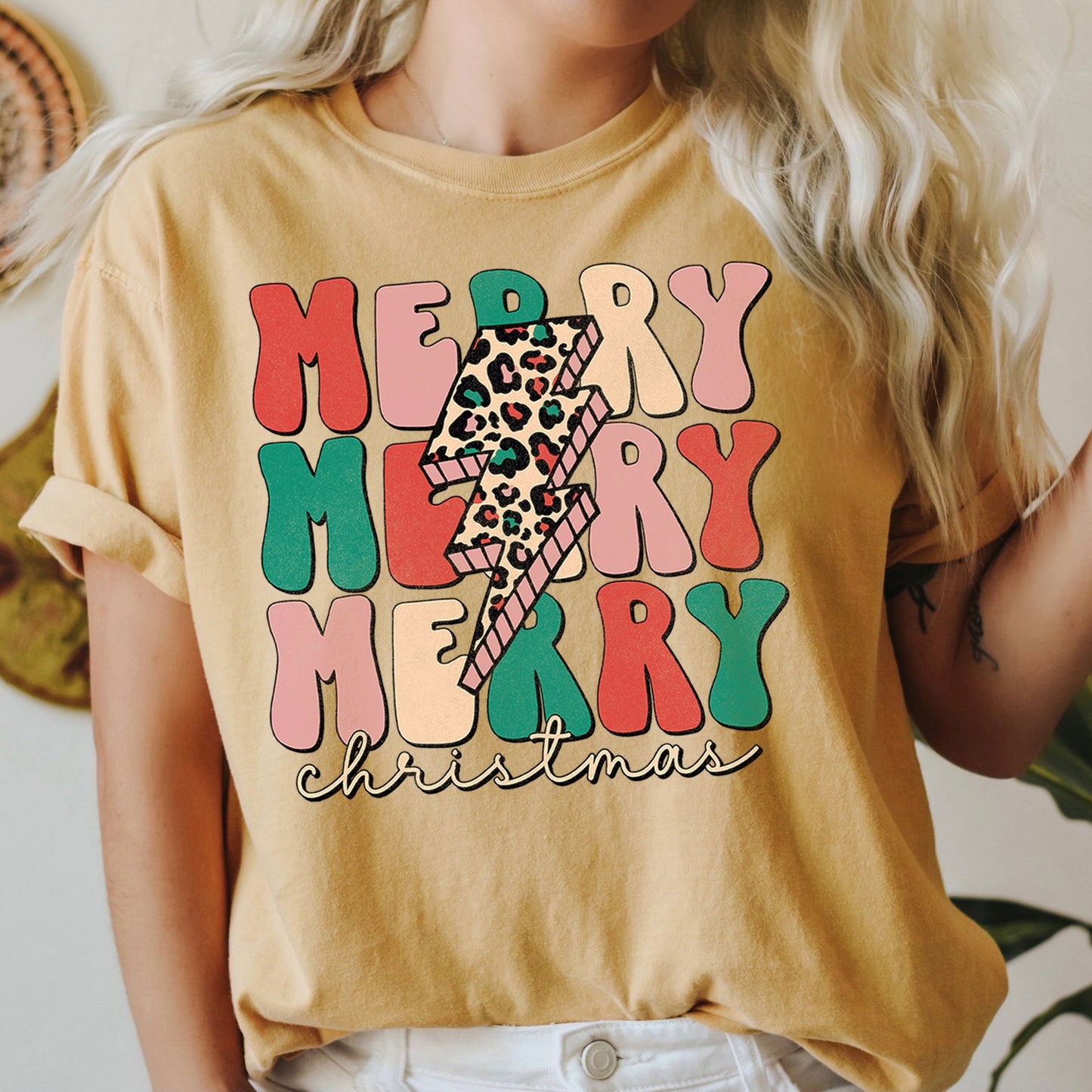 Merry Merry Merry Christmas Retro, Leopard Print, Comfort Colors T-Shirt