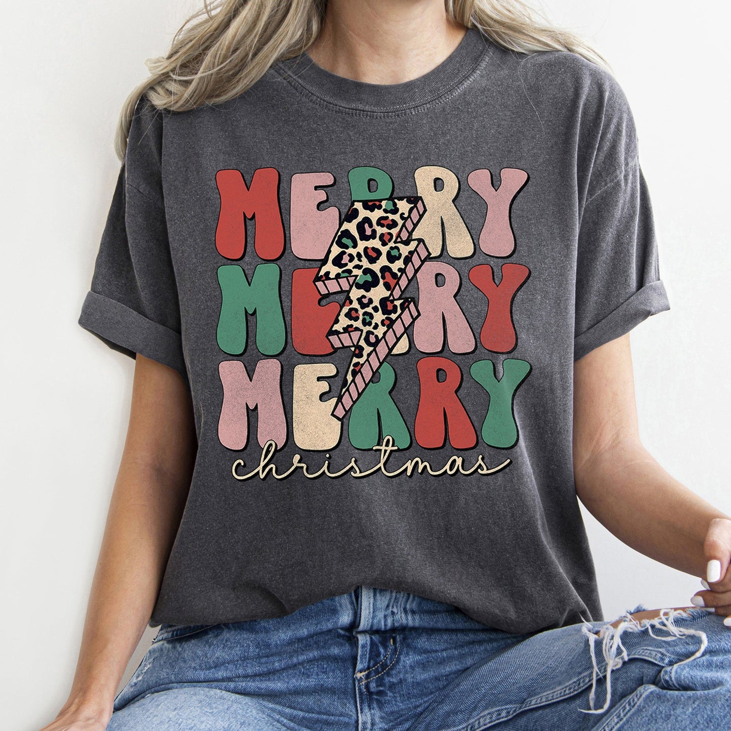 Merry Merry Merry Christmas Retro, Leopard Print, Comfort Colors T-Shirt