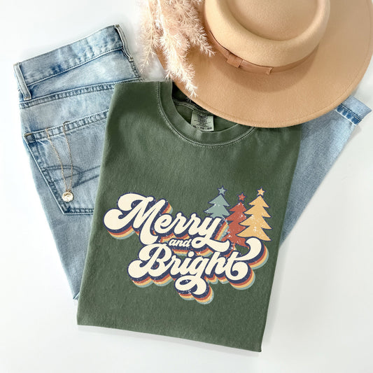 Merry and Bright, Colorful Retro, Christmas, Winter, Xmas, Santa Tshirt Comfort Colors T-Shirt