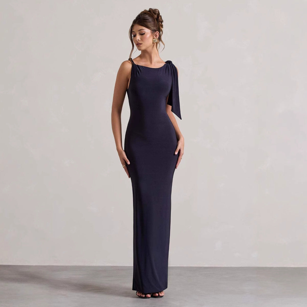 Women Wear Summer Single Shoulder Ribbon Solid Color Dress