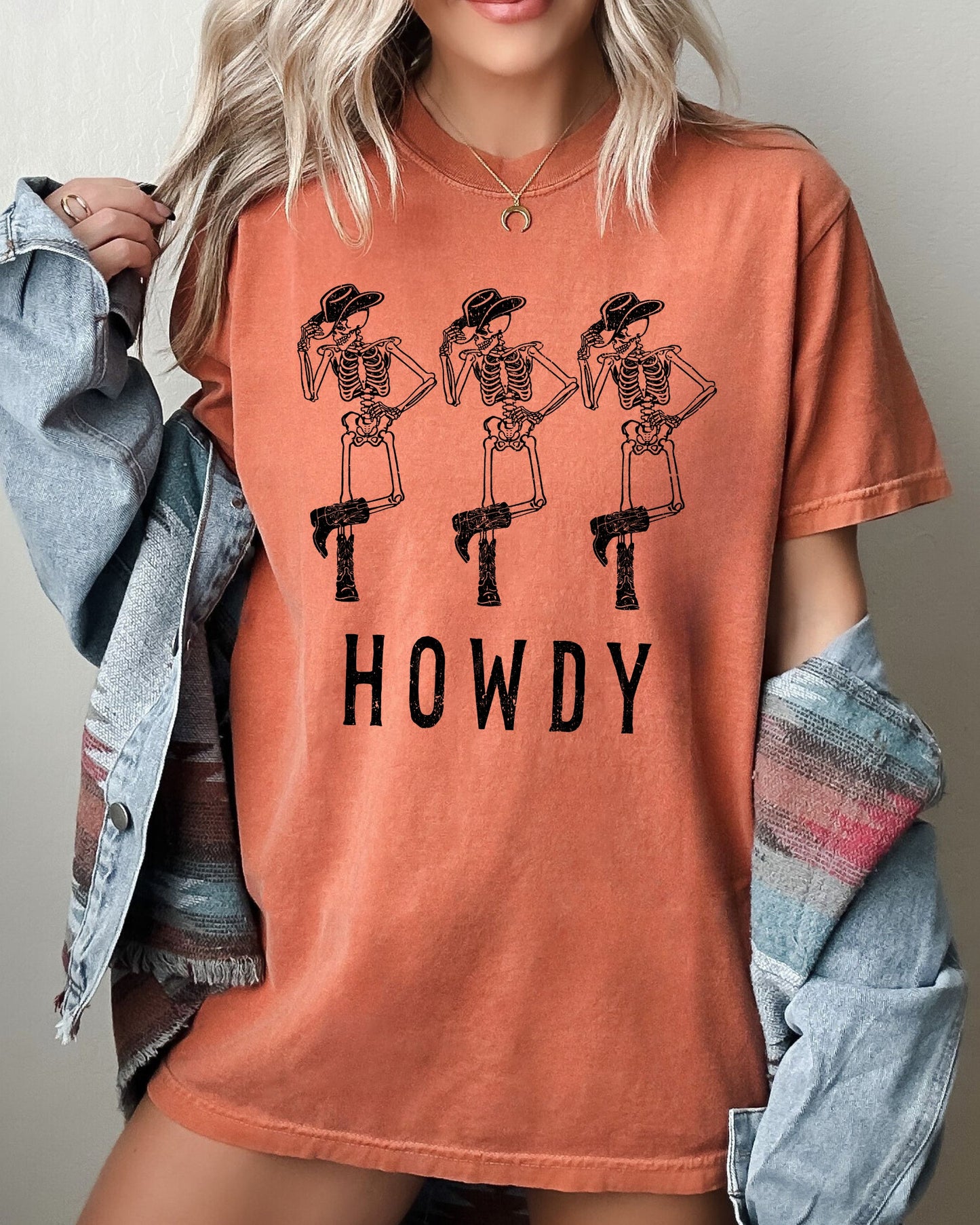 Howdy Skeleton, Cowboy, Ghost, Funny, Witch, Aesthetic, Meme, Halloween, Spooky, Costume, Tshirt Comfort Colors T-Shirt