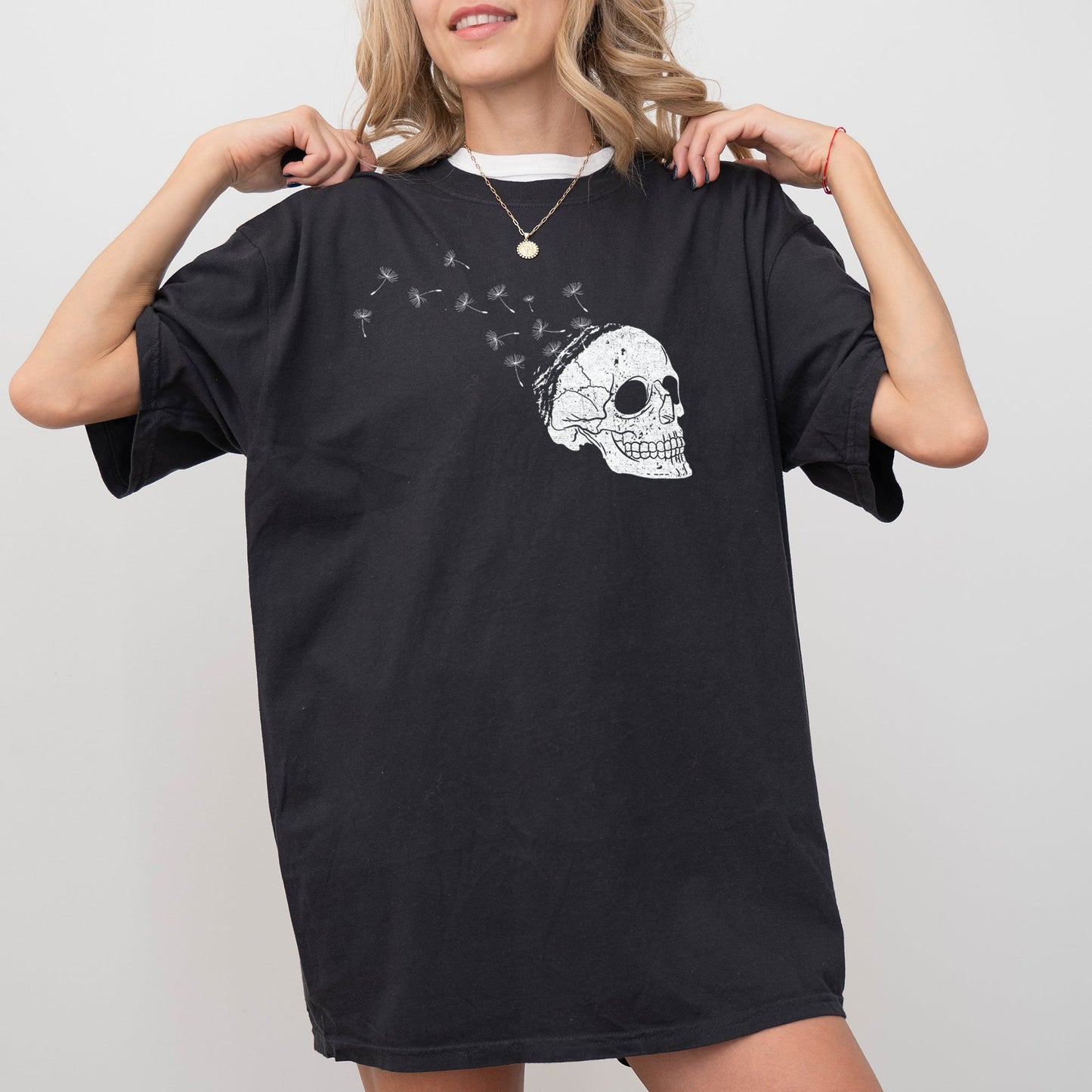 Dandelion Skull, Spooky, Skeleton, Funny, Witch, Aesthetic, Meme, Halloween, Costume, Tshirt Comfort Colors T-Shirt