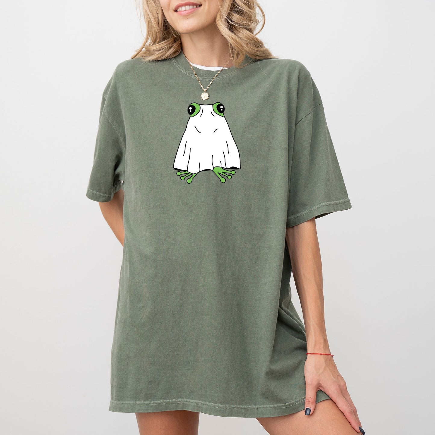 Frog, Ghost, Skeleton, Spooky, Funny, Witch, Aesthetic, Meme, Halloween, Costume, Tshirt Comfort Colors T-Shirt