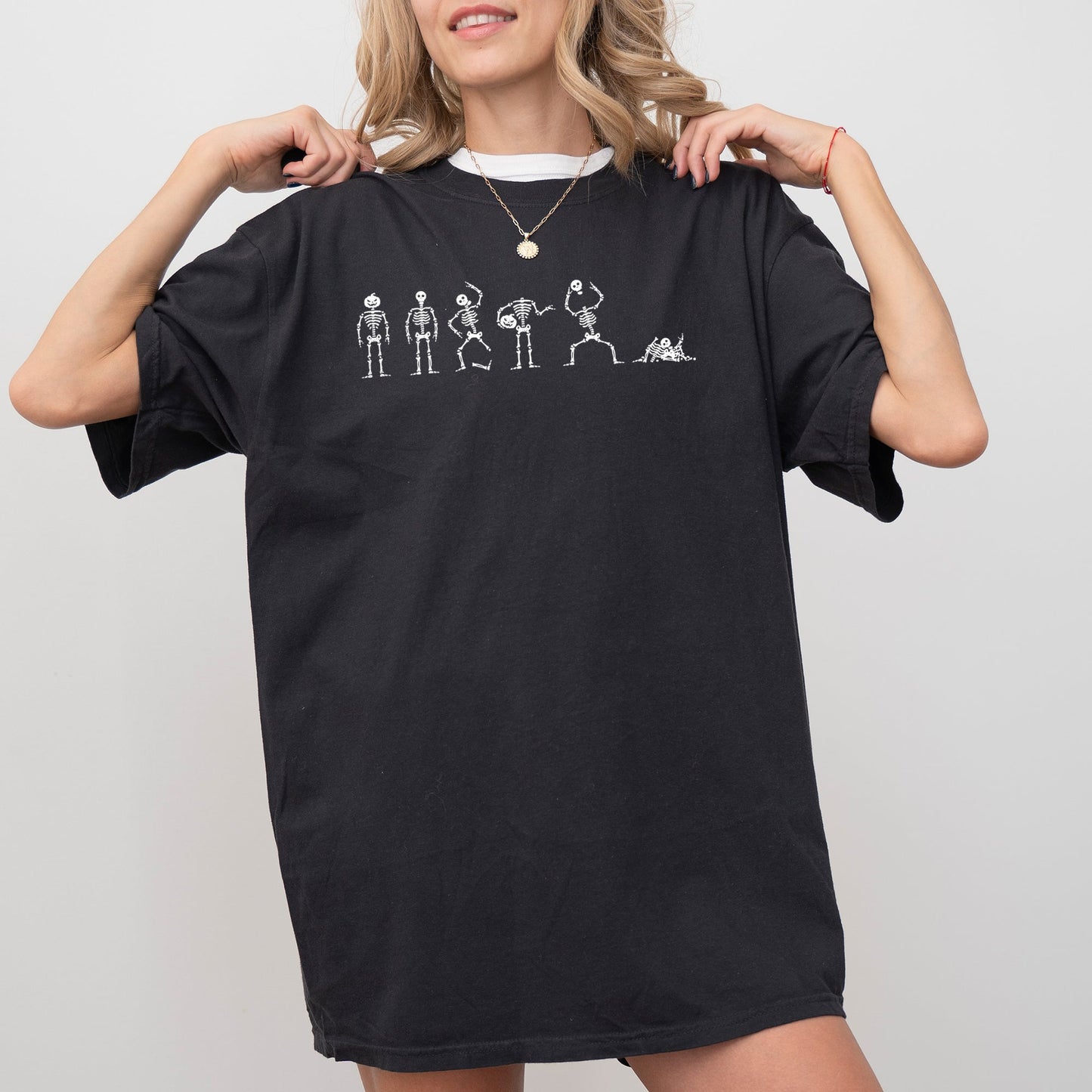 Dancing Skeletons, Funny, Ghost, Spooky, Witch, Aesthetic, Meme, Halloween, Costume, Tshirt Comfort Colors T-Shirt