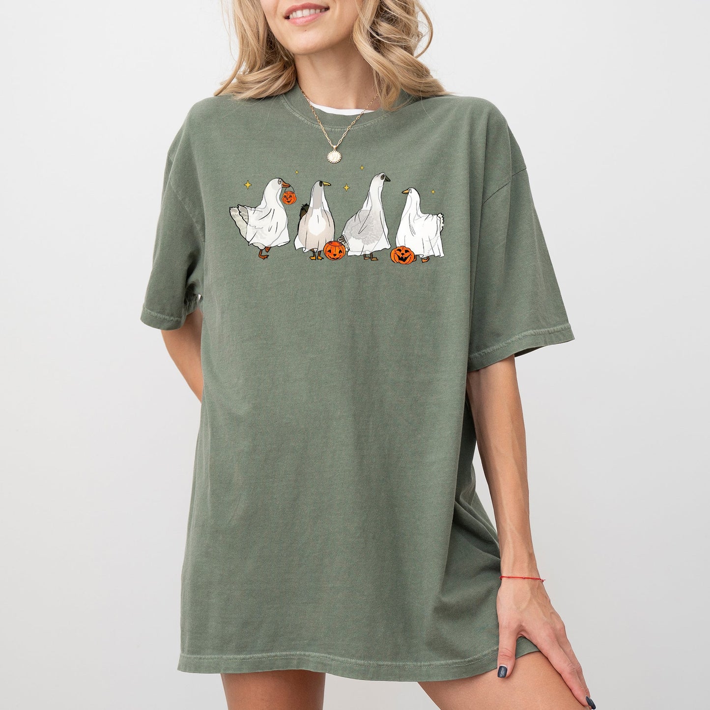 Ghost Geese, Farm, Skeleton, Funny, Pumpkin, Spooky, Witch, Aesthetic, Meme, Halloween, Costume, Tshirt Comfort Colors T-Shirt