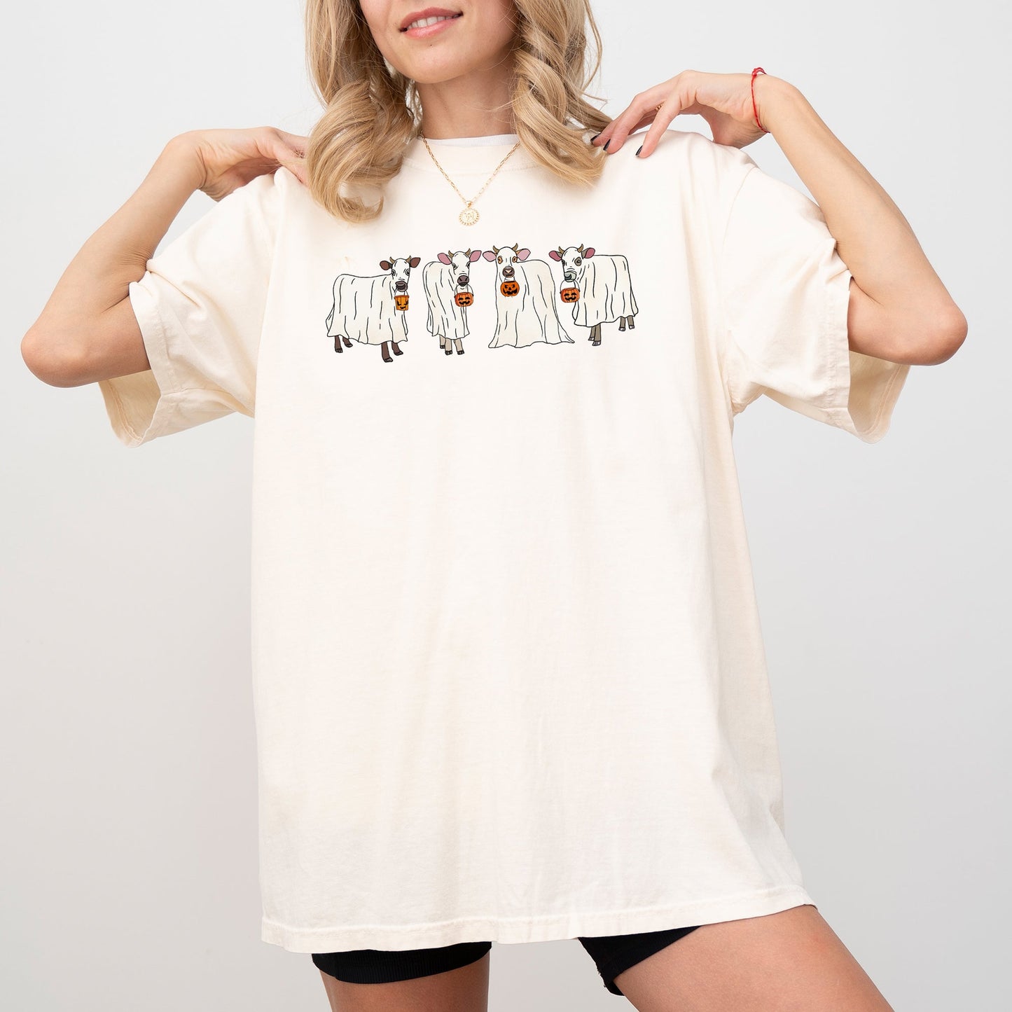 Ghost Cows, Farm, Skeleton, Funny, Spooky, Witch, Aesthetic, Meme, Halloween, Costume, Tshirt Comfort Colors T-Shirt