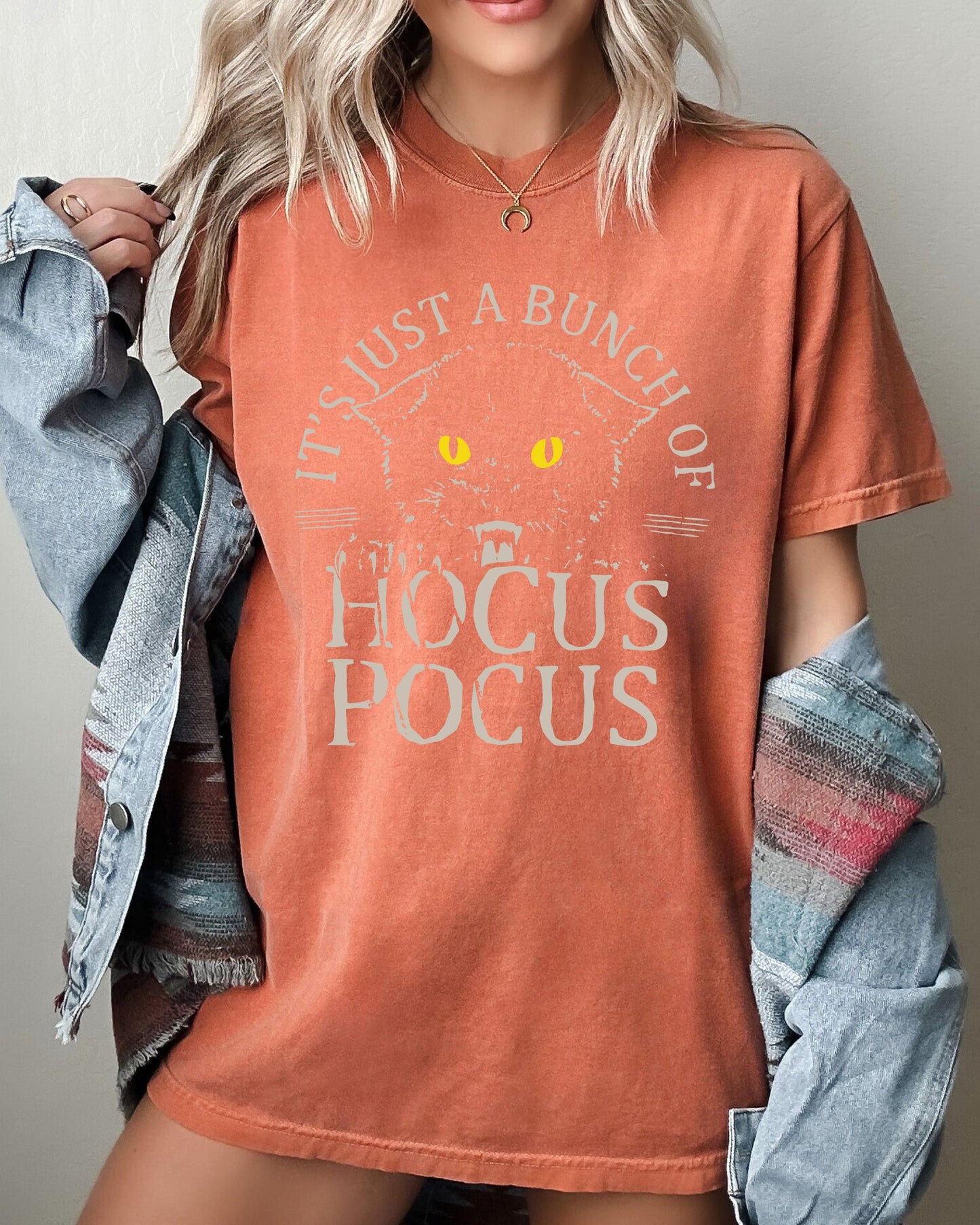 Bunch of Hocus Pocus, Cat, Funny, Spooky, Witch, Aesthetic, Meme, Halloween, Costume, Tshirt Comfort Colors T-Shirt