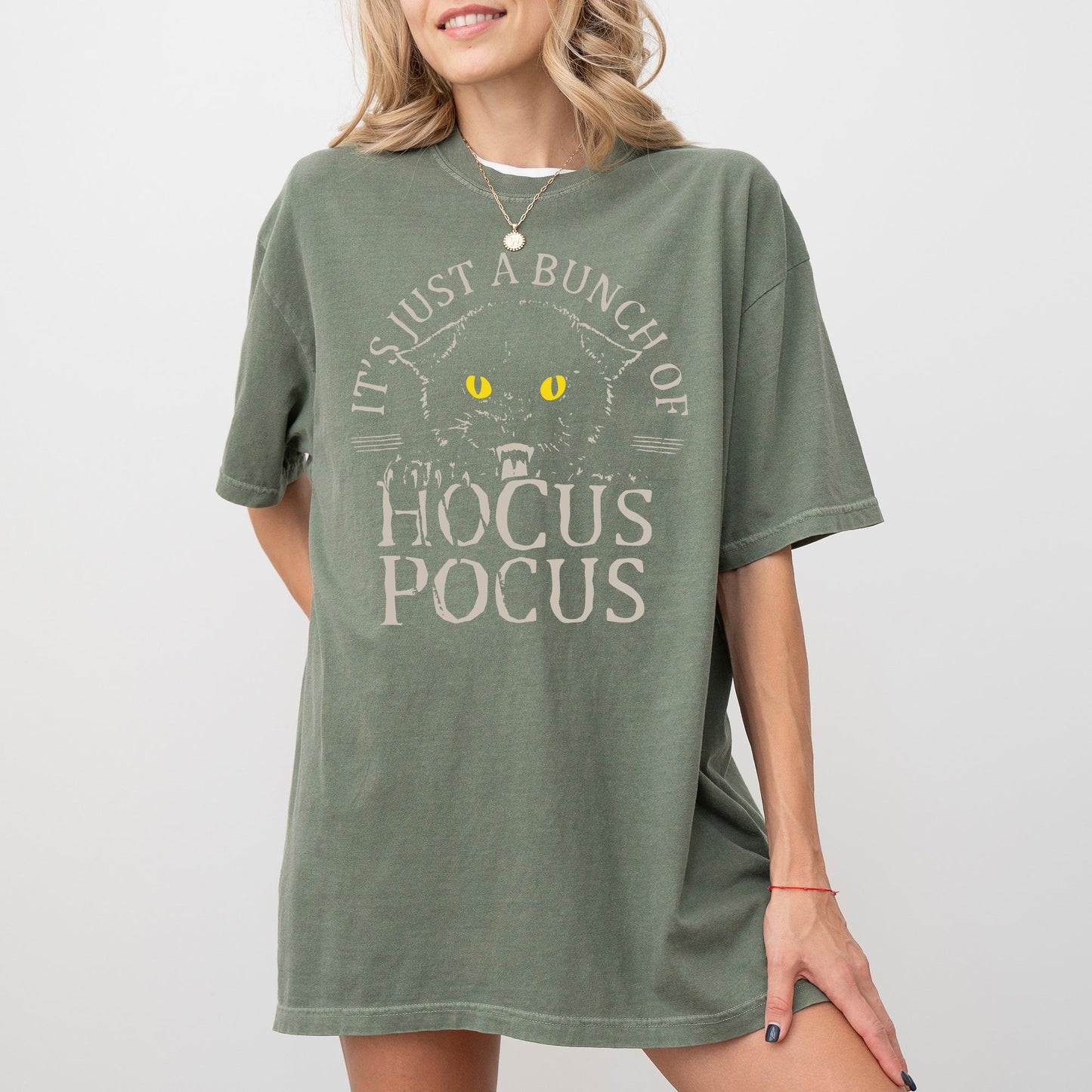 Bunch of Hocus Pocus, Cat, Funny, Spooky, Witch, Aesthetic, Meme, Halloween, Costume, Tshirt Comfort Colors T-Shirt