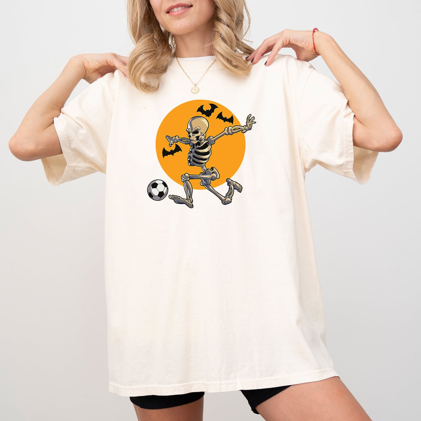 Football Player Skeleton, Ghost, Farm, Witch, Skull, Funny, Spooky, Aesthetic, Meme, Halloween, Costume, Tshirt Comfort Colors T-Shirt
