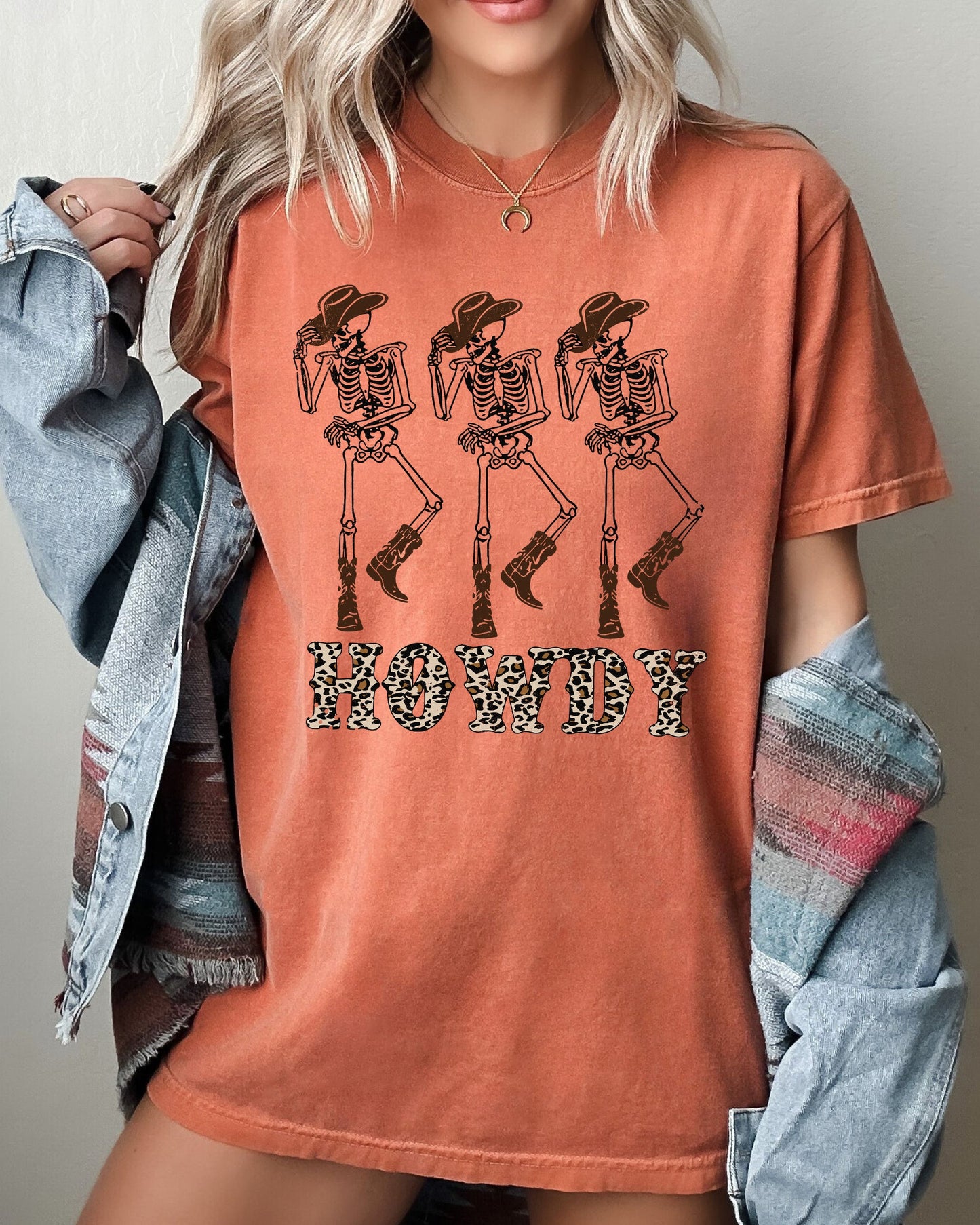Howdy, Cowboy, Western, Ghost, Skeleton, Witch, Skull, Funny, Spooky, Aesthetic, Meme, Halloween, Costume, Tshirt Comfort Colors T-Shirt
