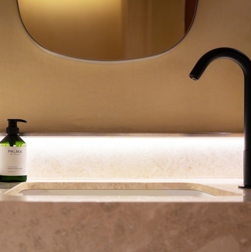 Plant-Based Bergamot Neroli Exfoliating Hand & Body Wash