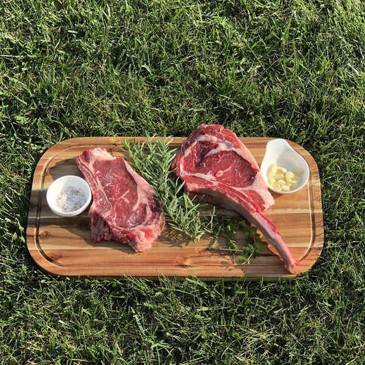 Zavis Green Acacia Wood Serving Rounded Cutting Board With Juice