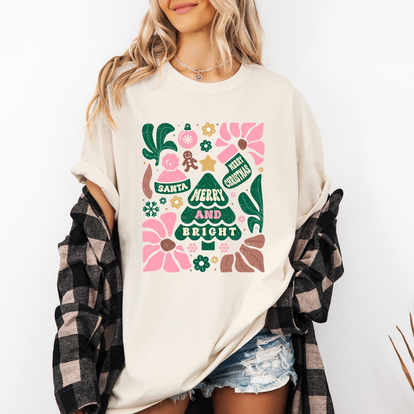 Pink Merry and Bright, Ornament, Tree, Merry Christmas, Flowers, Floral Tshirt Comfort Colors T-Shirt
