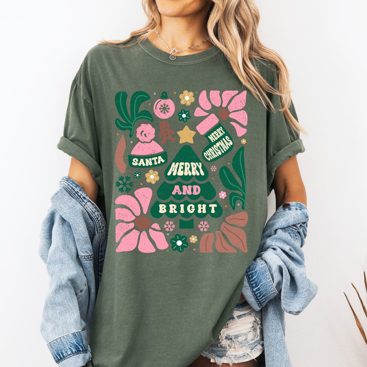 Pink Merry and Bright, Ornament, Tree, Merry Christmas, Flowers, Floral Tshirt Comfort Colors T-Shirt