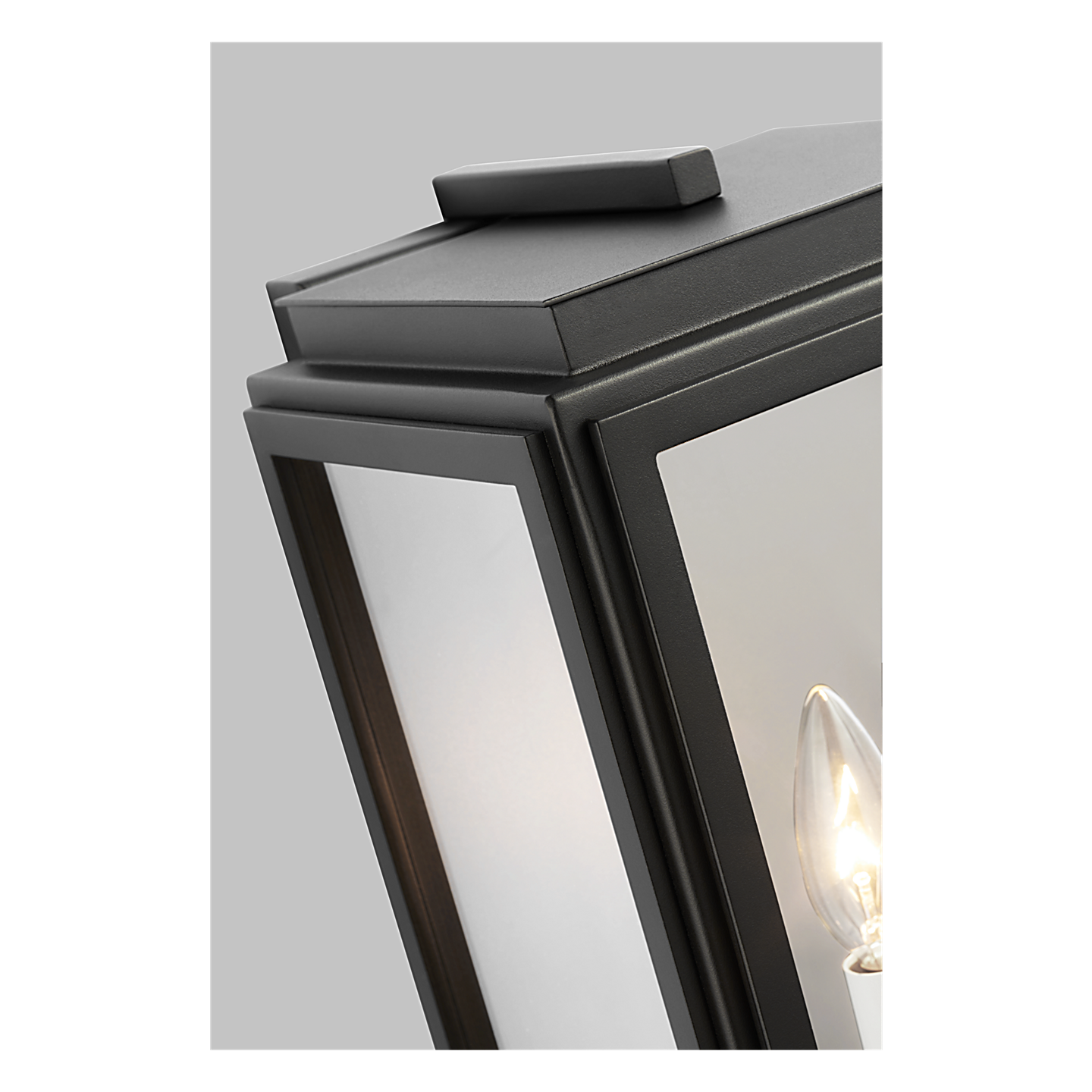 Edgar Medium Wall Lantern
