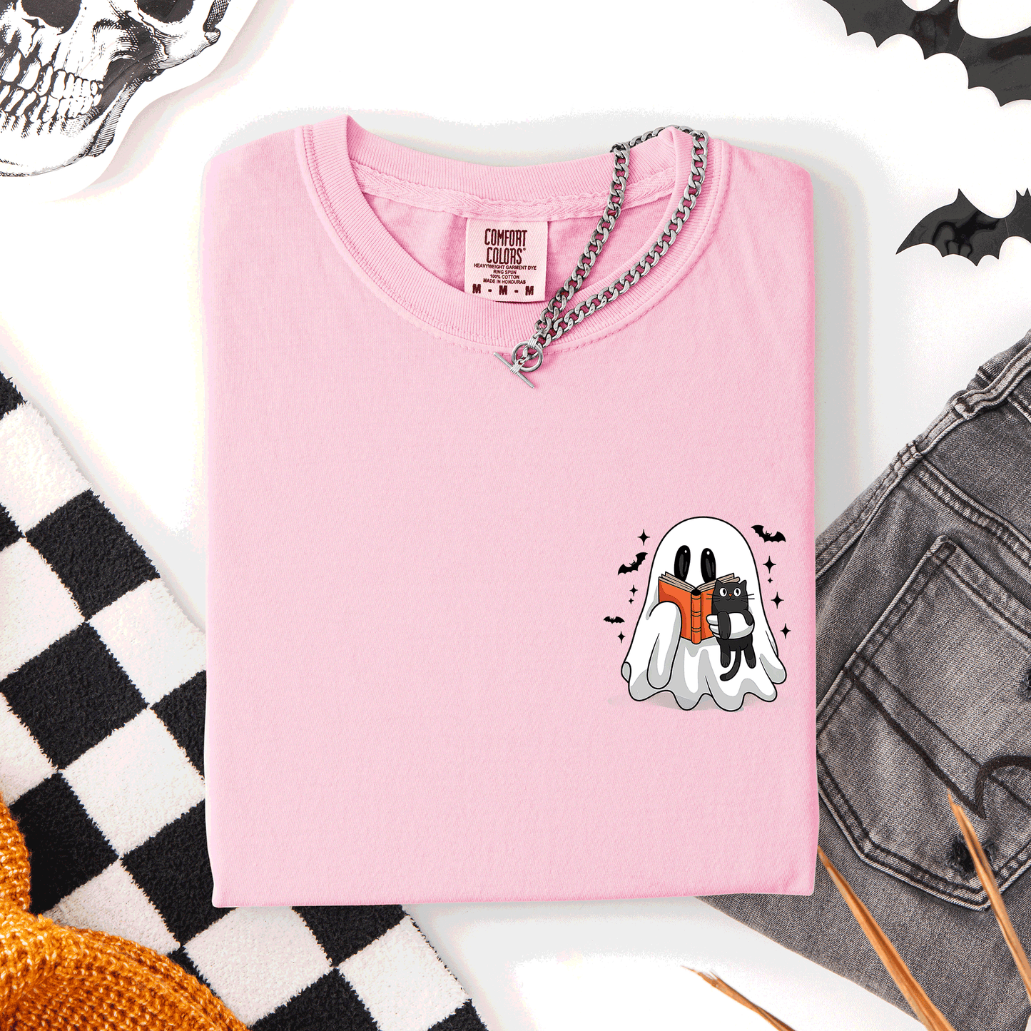 Reading Ghost, Cat, Funny, Halloween, Book, Library, Pocket, Comfort Colors T-Shirt