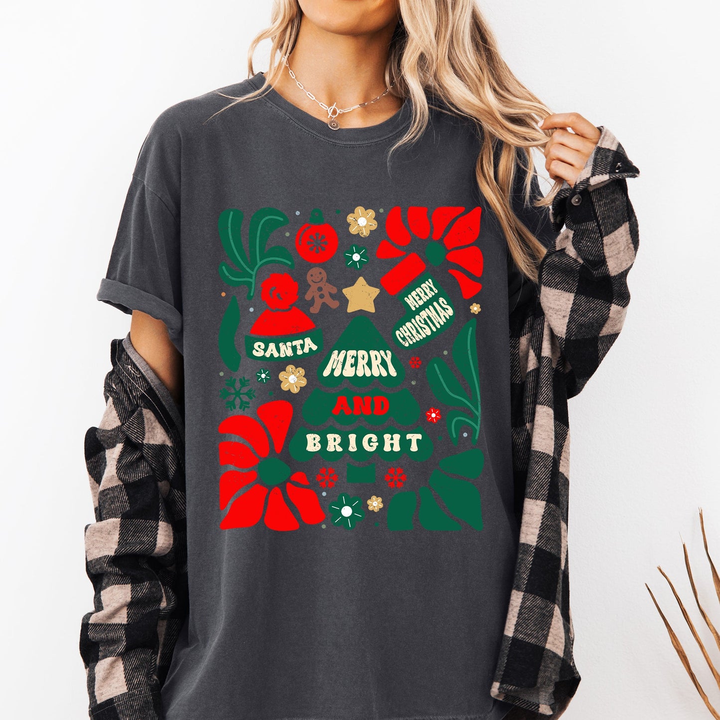 Red Merry and Bright, Ornament, Tree, Merry Christmas, Flowers, Floral Tshirt Comfort Colors T-Shirt