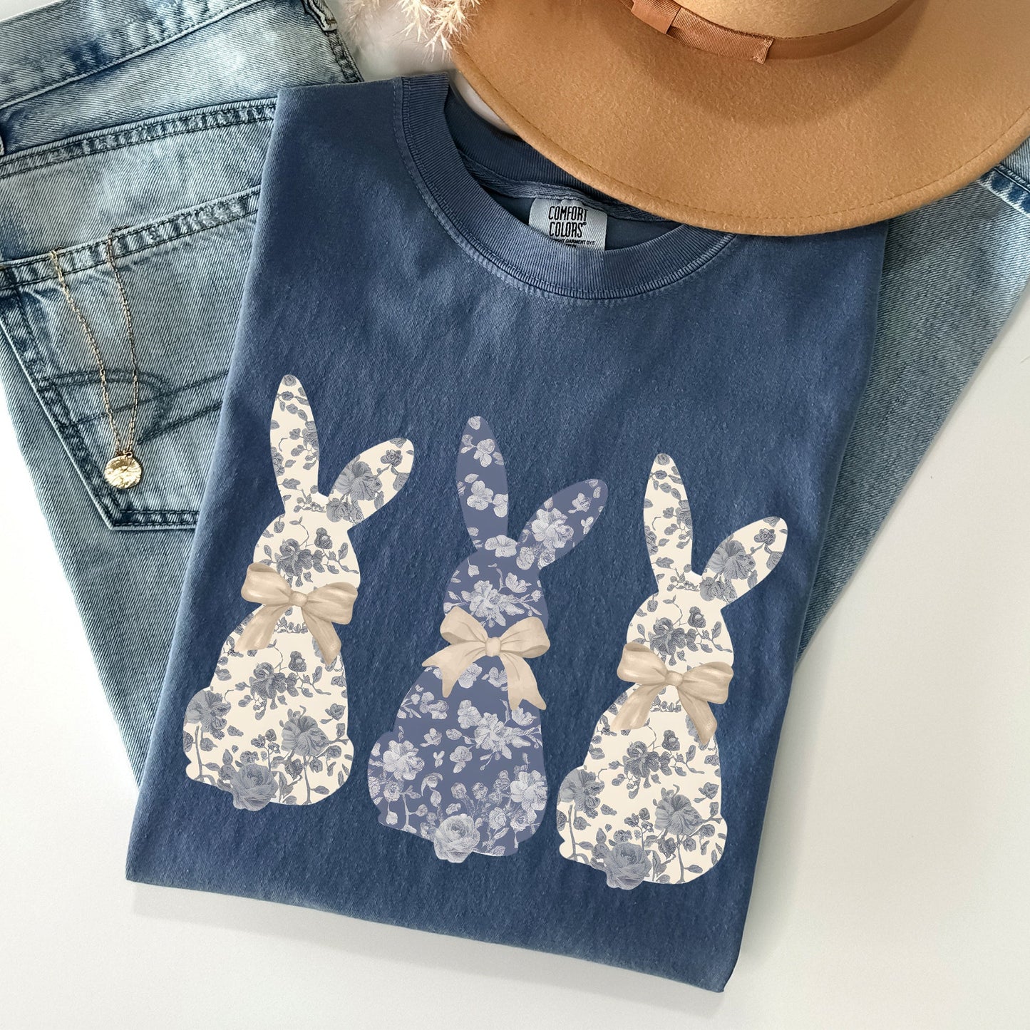 Retro Easter Bunnies, Girly, Chinoiserie Patterns, Cute, Rabbits Tshirt Comfort Colors T-Shirt