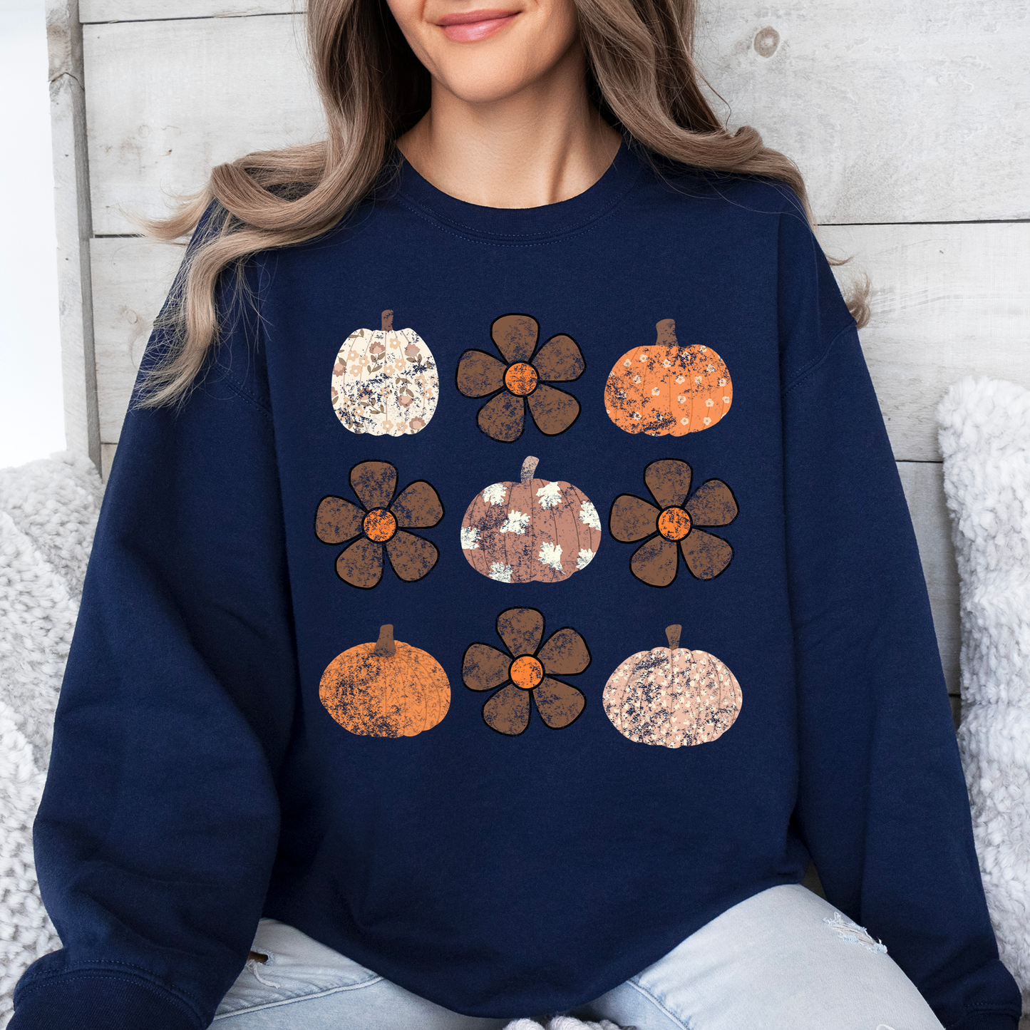 Retro Halloween, Flowers, Pumpkins, Patterned, Autumn, Fall Sweatshirt