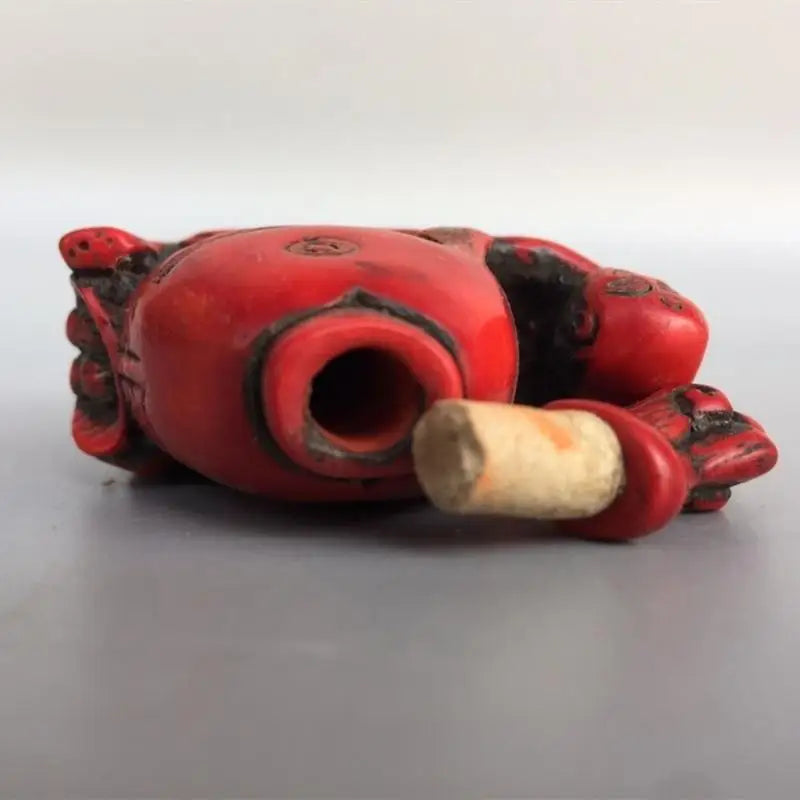 Collectible China Handwork Old Coral Carve Fish & Lotus Auspicious Snuff Bottle