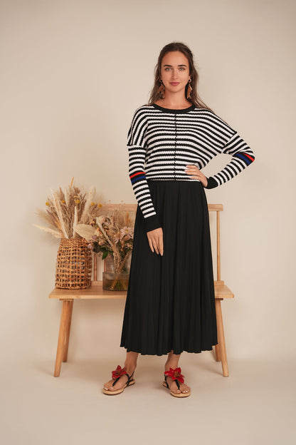 Chevron Stripped Thin Knit Sweater