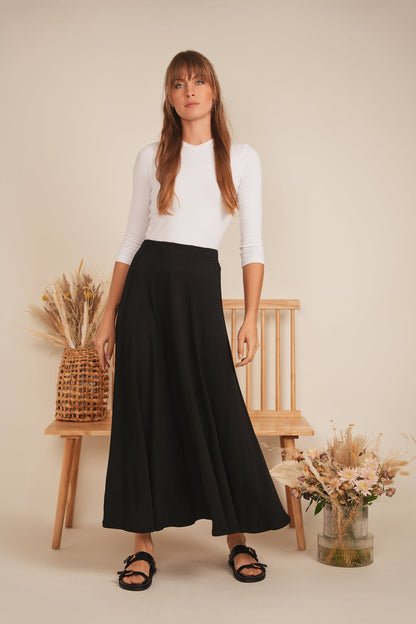 Ribbed Maxi Panel Skirt