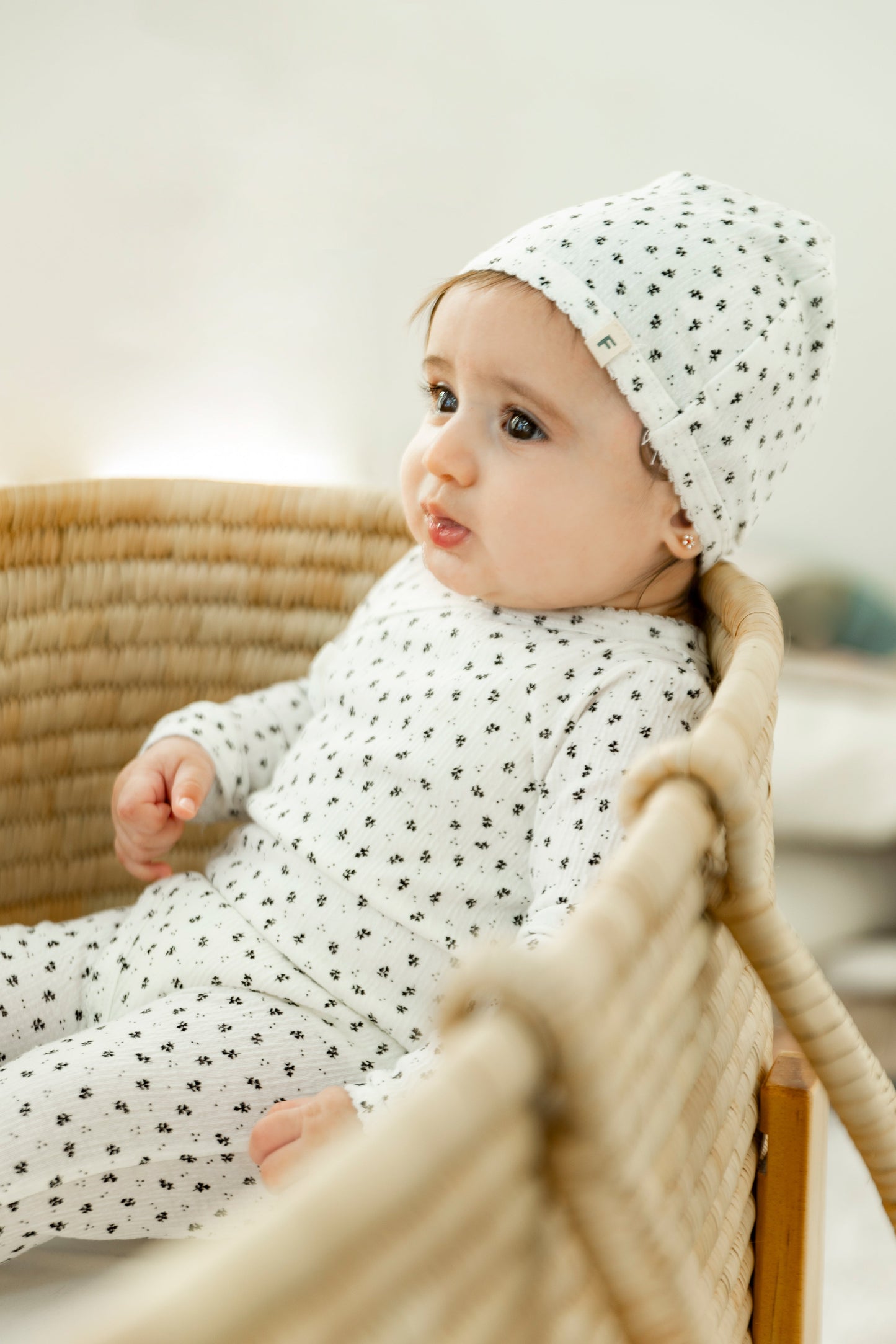 Crinkle Flower Print Onesie Set