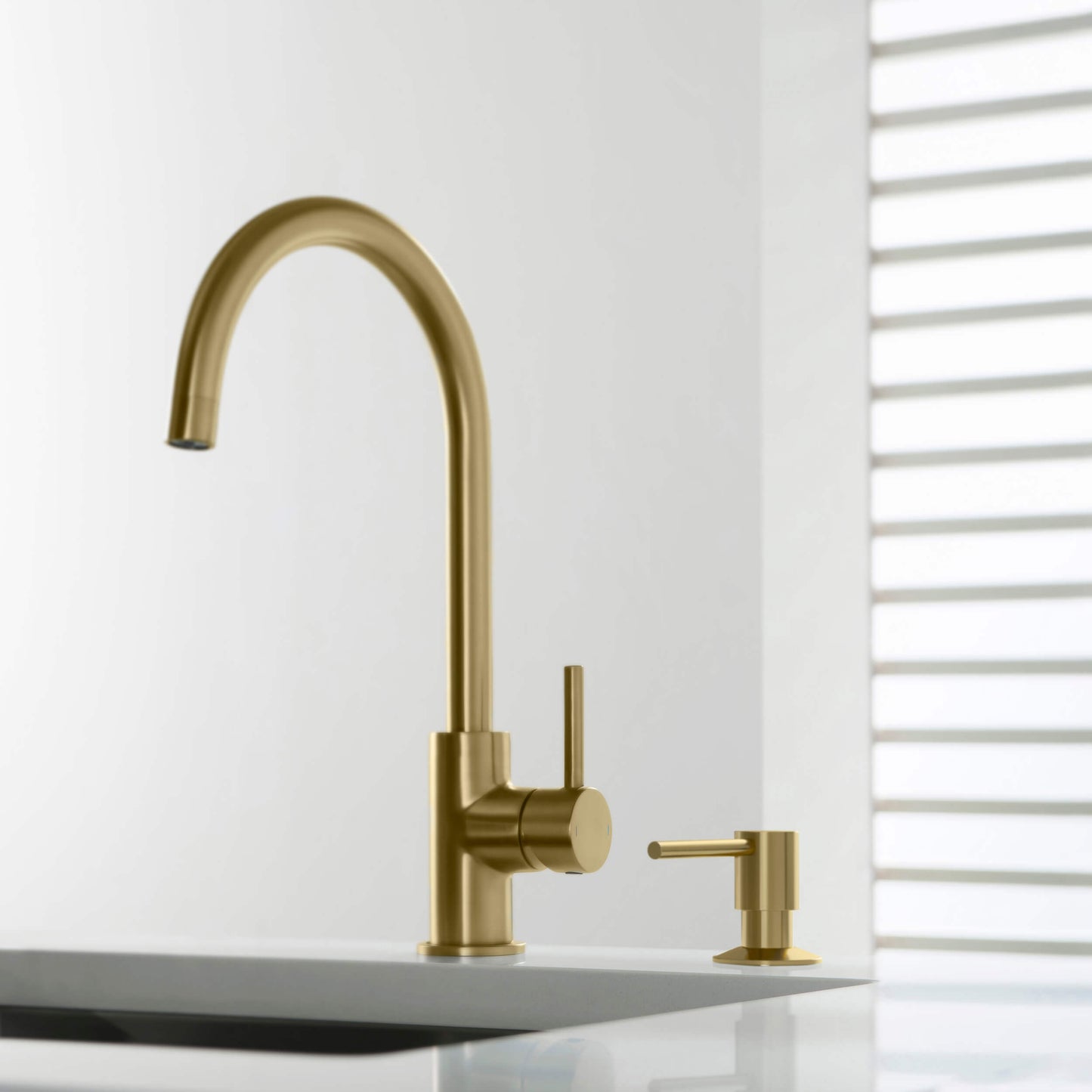 Kitchen Lead Free Solid Brass Construction Soap Dispenser