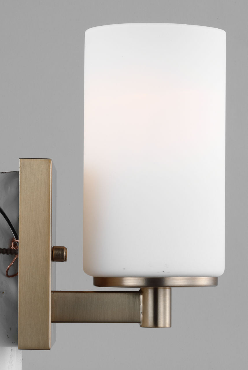 Hettinger 1-Light Bath Sconce